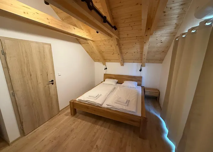 Semesterbostad Sklep Sklenka